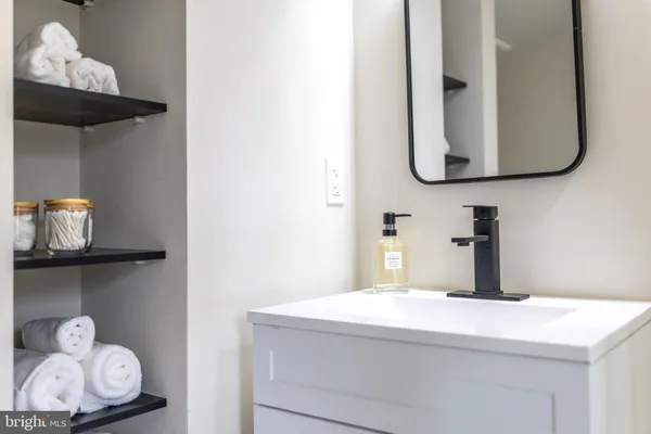 $645,000 | 1034 Greenview Drive, Basye, VA 22810