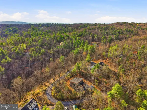 $645,000 | 1034 Greenview Drive, Basye, VA 22810