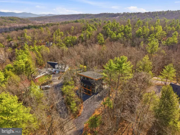$645,000 | 1034 Greenview Drive, Basye, VA 22810