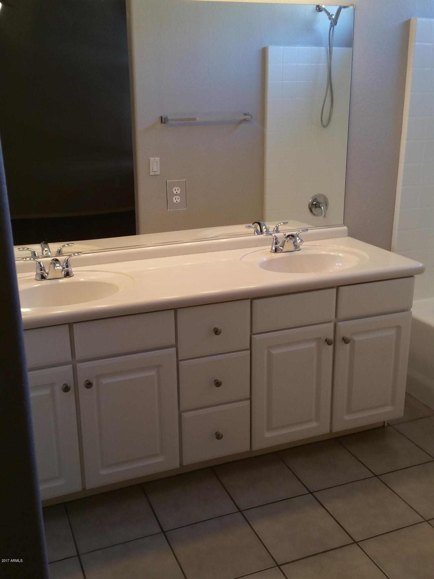 3150 East Beardsley Road, Unit 1075 Phoenix, AZ 85050 - Photo 19 of 25 2017-10-02 13.57.17