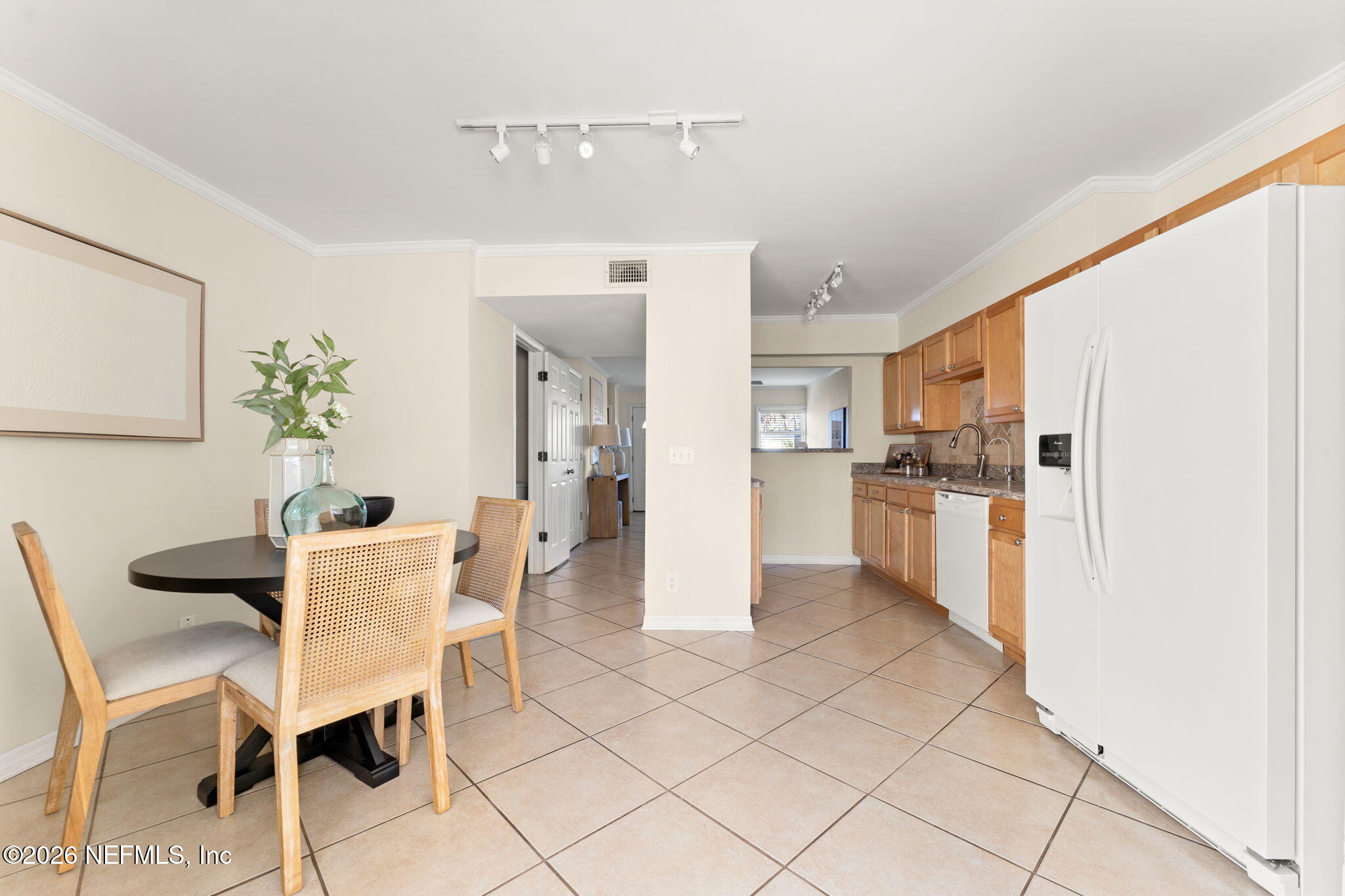 836 Cavalla Road Atlantic Beach, FL 32233 - Photo 10 of 29 12-Dining -Kitchen