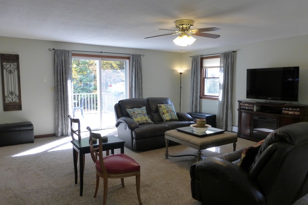 400 Welch Road Winchendon, MA 01475 - Photo 3 of 30 Gallery Image 3