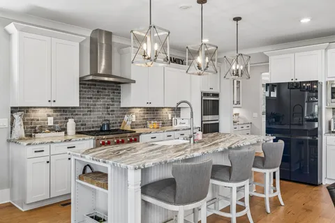 $1,289,000 | 7021 Fiddlers Glen Drive, Arrington, TN 37014