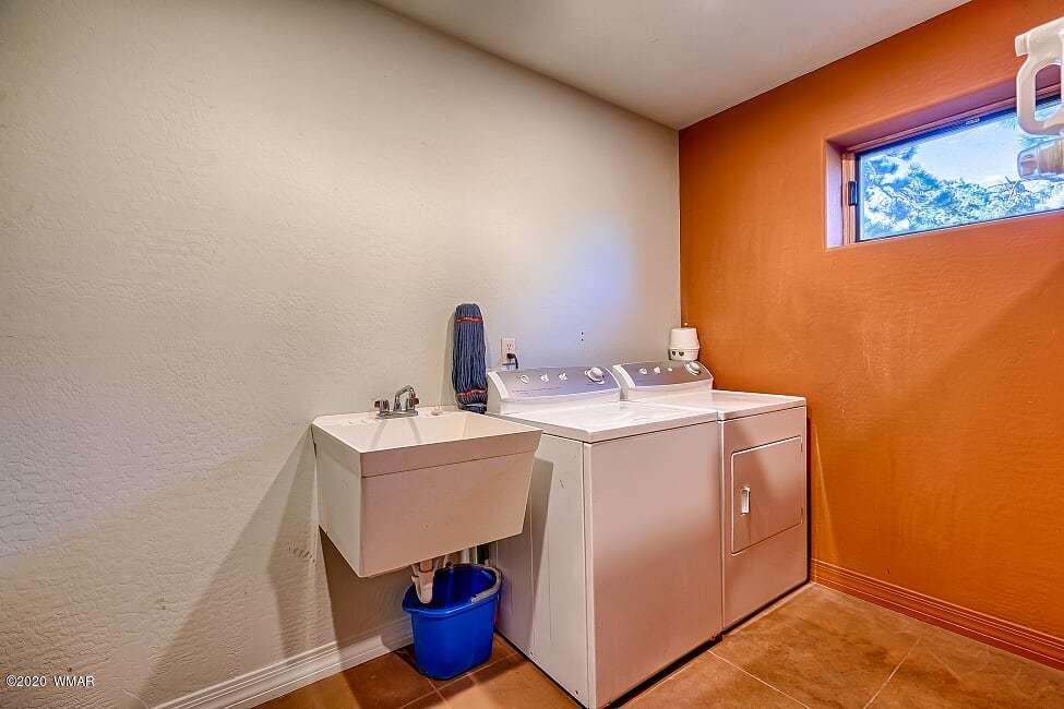 89 Co Road Greer, AZ 85927 - Photo 4 of 33