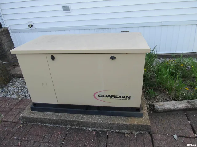 $1,400 | 14401 134th Avenue West, Taylor Ridge, IL 61284