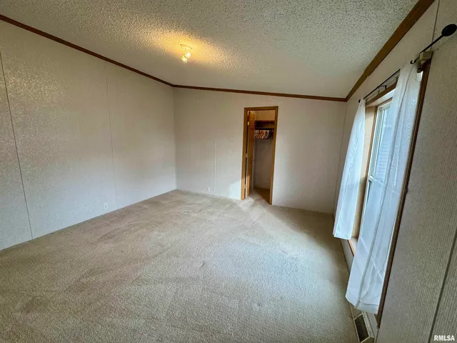 $1,400 | 14401 134th Avenue West, Taylor Ridge, IL 61284