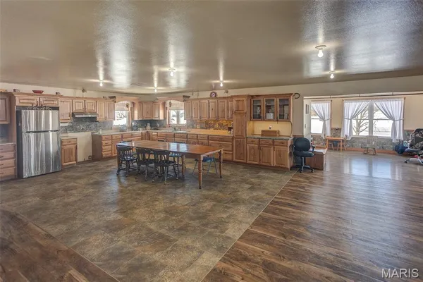 $385,000 | 1548 Koehn Road, Rockwood, IL 62280