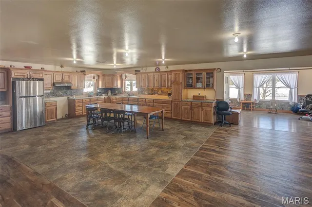 $422,000 | 1548 Koehn Road, Rockwood, IL 62280