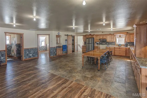 $385,000 | 1548 Koehn Road, Rockwood, IL 62280