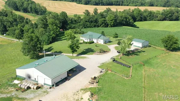 $385,000 | 1548 Koehn Road, Rockwood, IL 62280