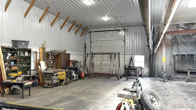 $422,000 | 1548 Koehn Road, Rockwood, IL 62280