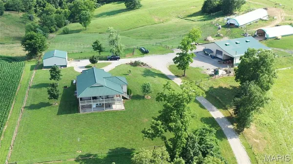 $385,000 | 1548 Koehn Road, Rockwood, IL 62280