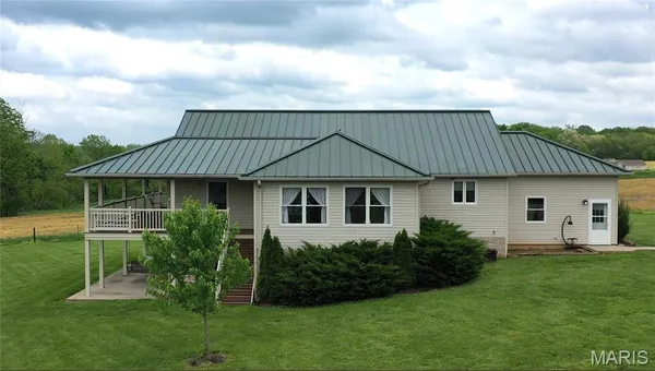 $385,000 | 1548 Koehn Road, Rockwood, IL 62280