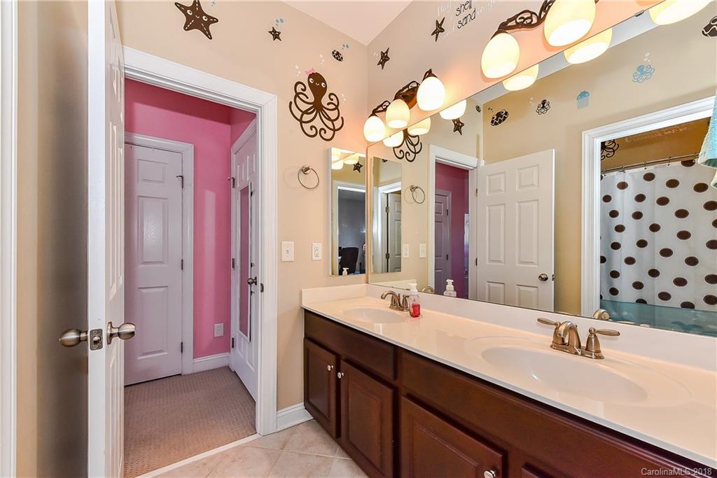 657 Reliance Court, Unit 24 Tega Cay, SC 29708 - Photo 20 of 28