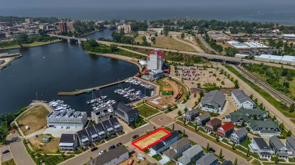 $155,000 | 221 Cavelier Avenue, St. Joseph, MI 49085