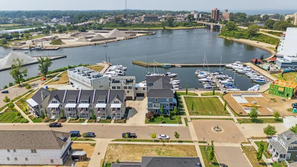 $155,000 | 221 Cavelier Avenue, St. Joseph, MI 49085