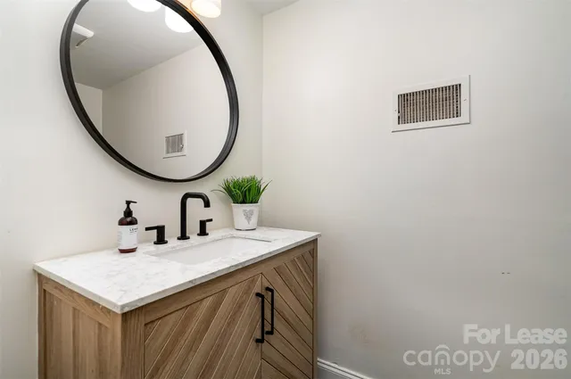 $3,000 | 3524 Donovan Place, Charlotte, NC 28215