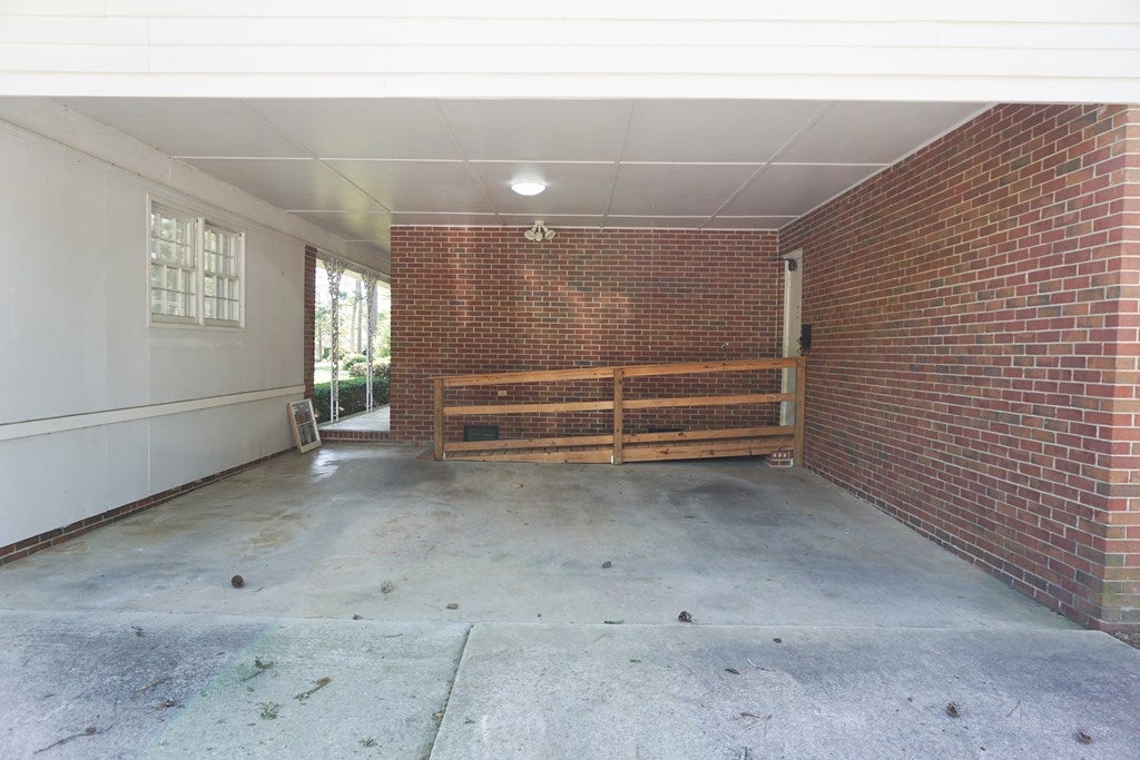 801 Gornto Road Valdosta, GA 31602 - Photo 5 of 31 Gallery Image 5