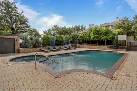 $495,000 | 2129 Fountain Square Drive, Fort Worth, TX 76107