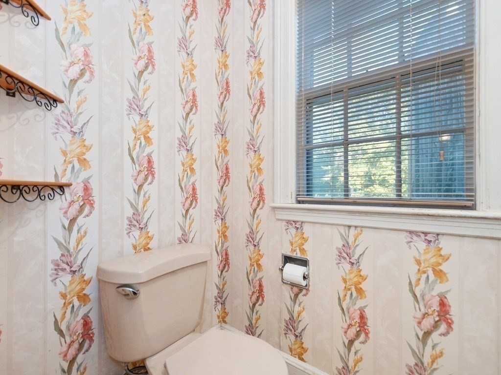 17 Glezen Lane Wayland, MA 01778 - Photo 11 of 34