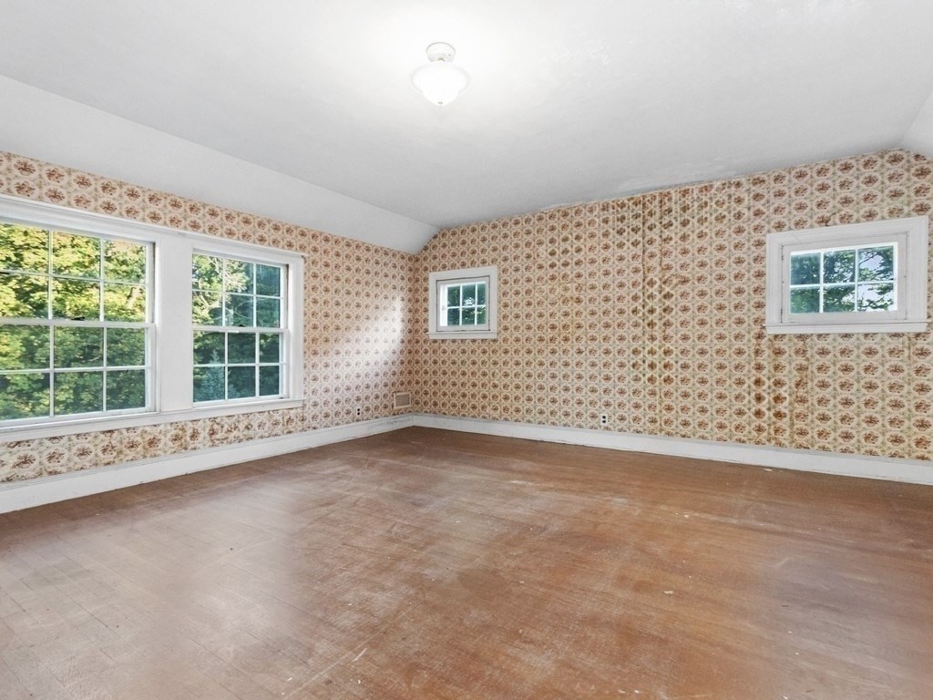 17 Glezen Lane Wayland, MA 01778 - Photo 15 of 34