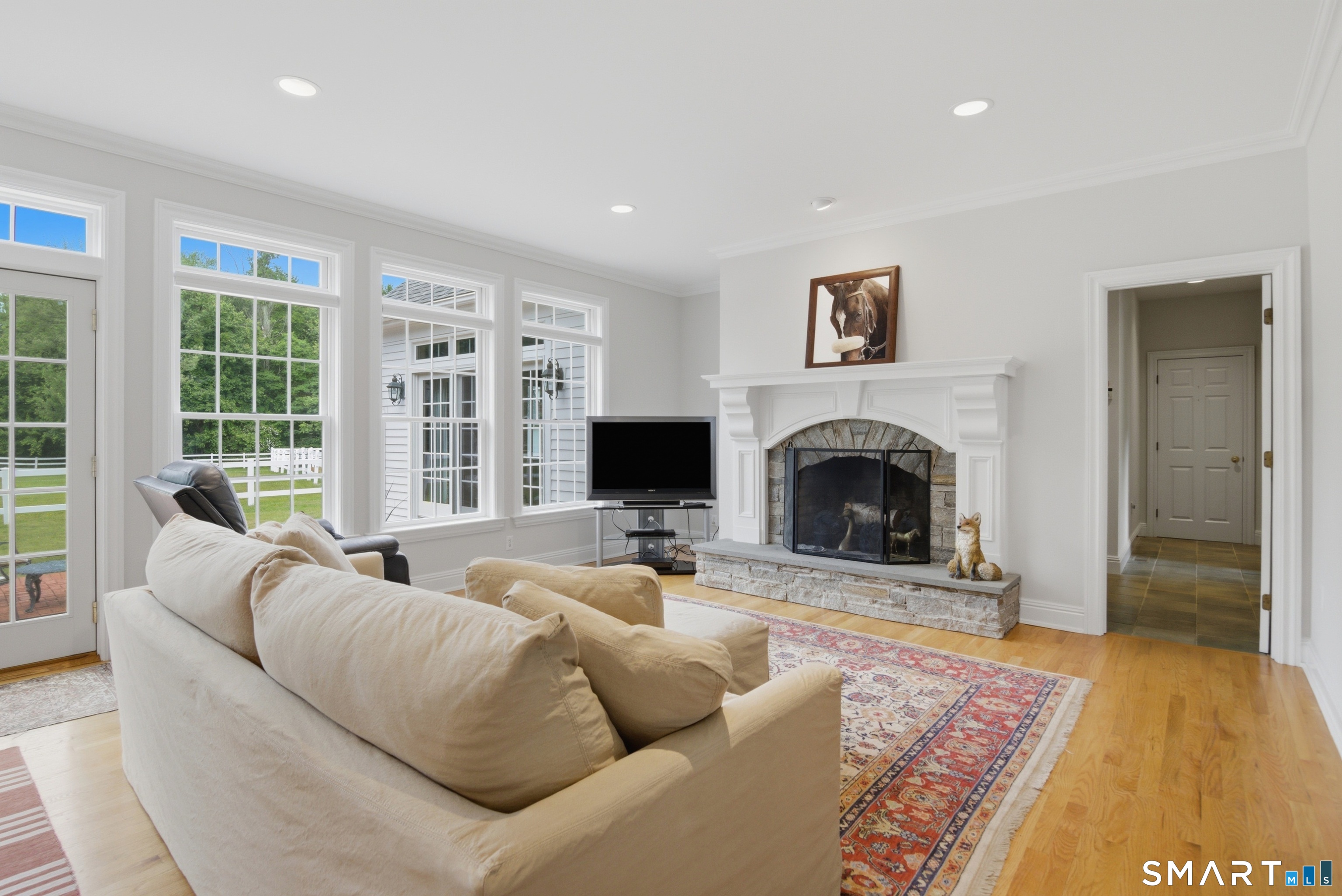 395 Sperry Road Bethany, CT 06524 - Photo 11 of 40