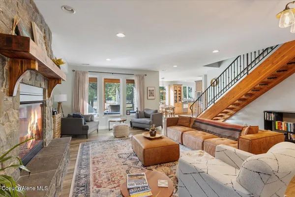 $1,385,000 | 2380 Dufort Road, Sagle, ID 83860