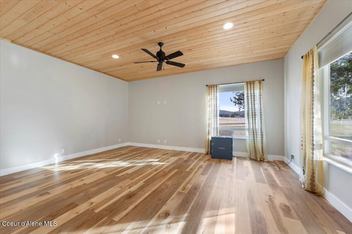 2380 Dufort Road Sagle, ID 83860 - Photo 45 of 93 69-2380 Dufort69