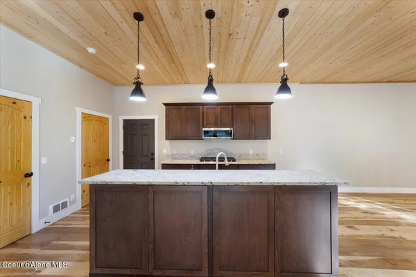 $1,385,000 | 2380 Dufort Road, Sagle, ID 83860