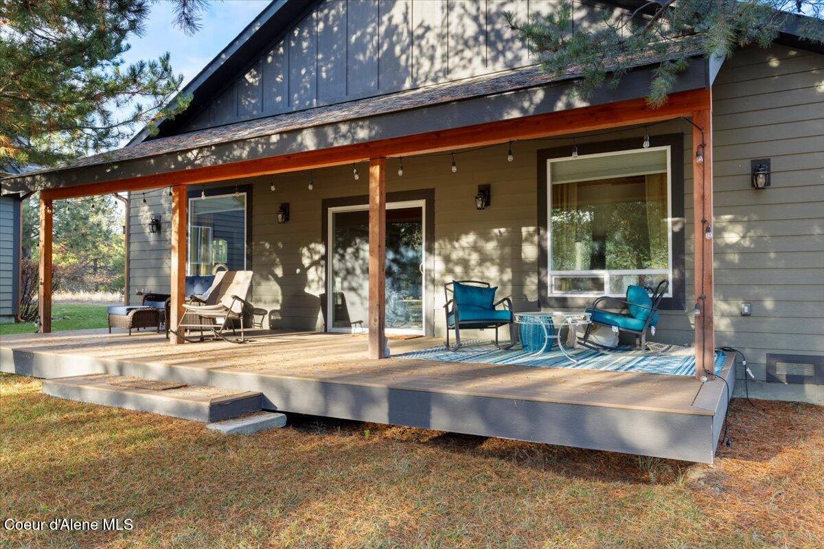 2380 Dufort Road Sagle, ID 83860 - Photo 52 of 93 Guest House Covered Deck