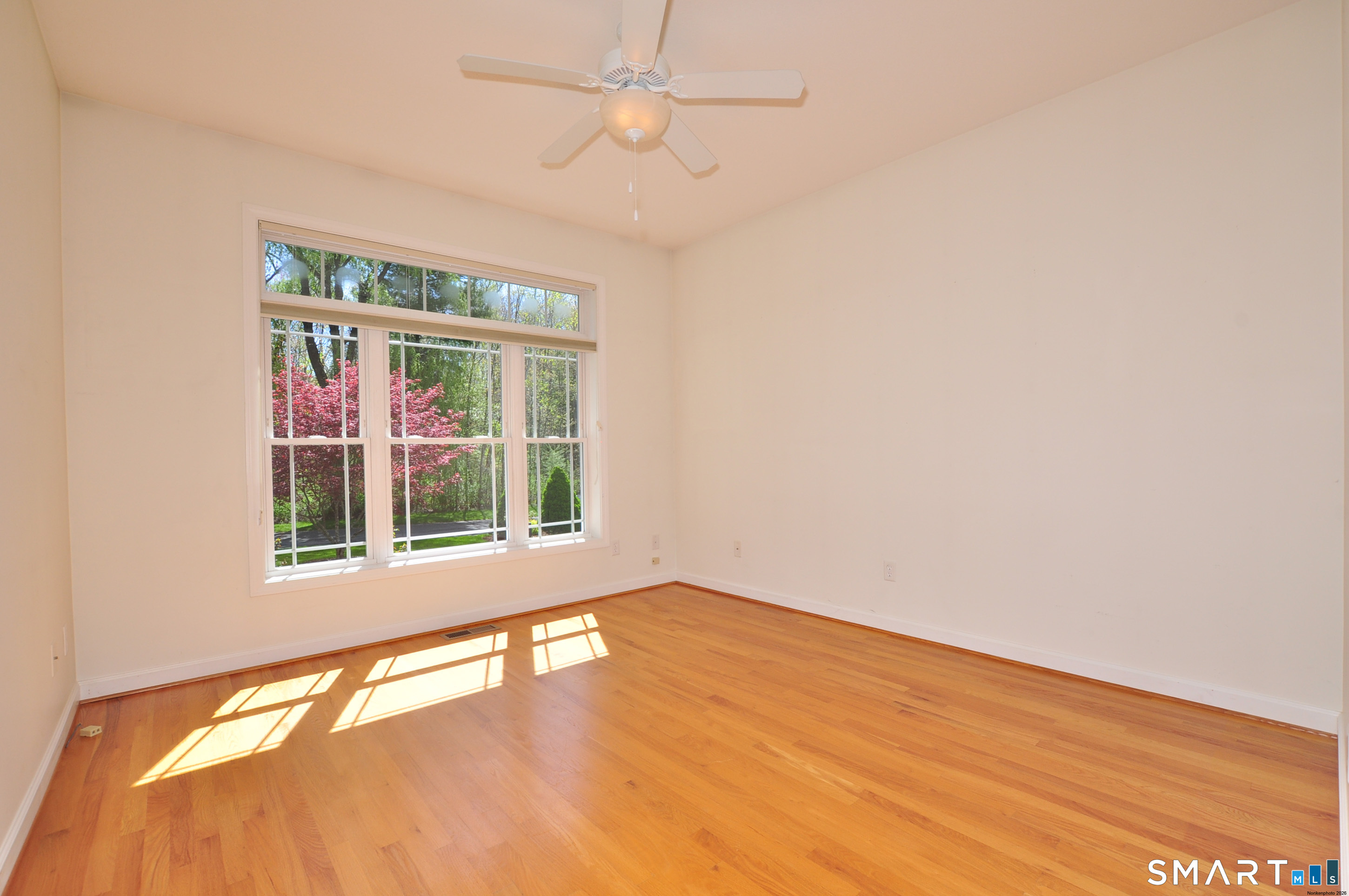 453 Tributary Lane Windsor, CT 06095 - Photo 29 of 37 an empty room with a window
