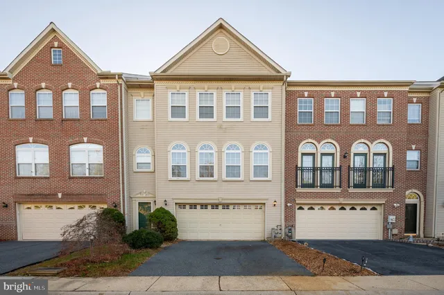 $485,000 | 29 Sycamore Lane, Bear, DE 19701