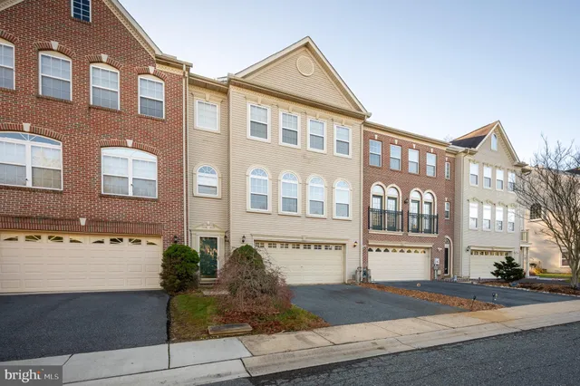 $470,000 | 29 Sycamore Lane, Bear, DE 19701