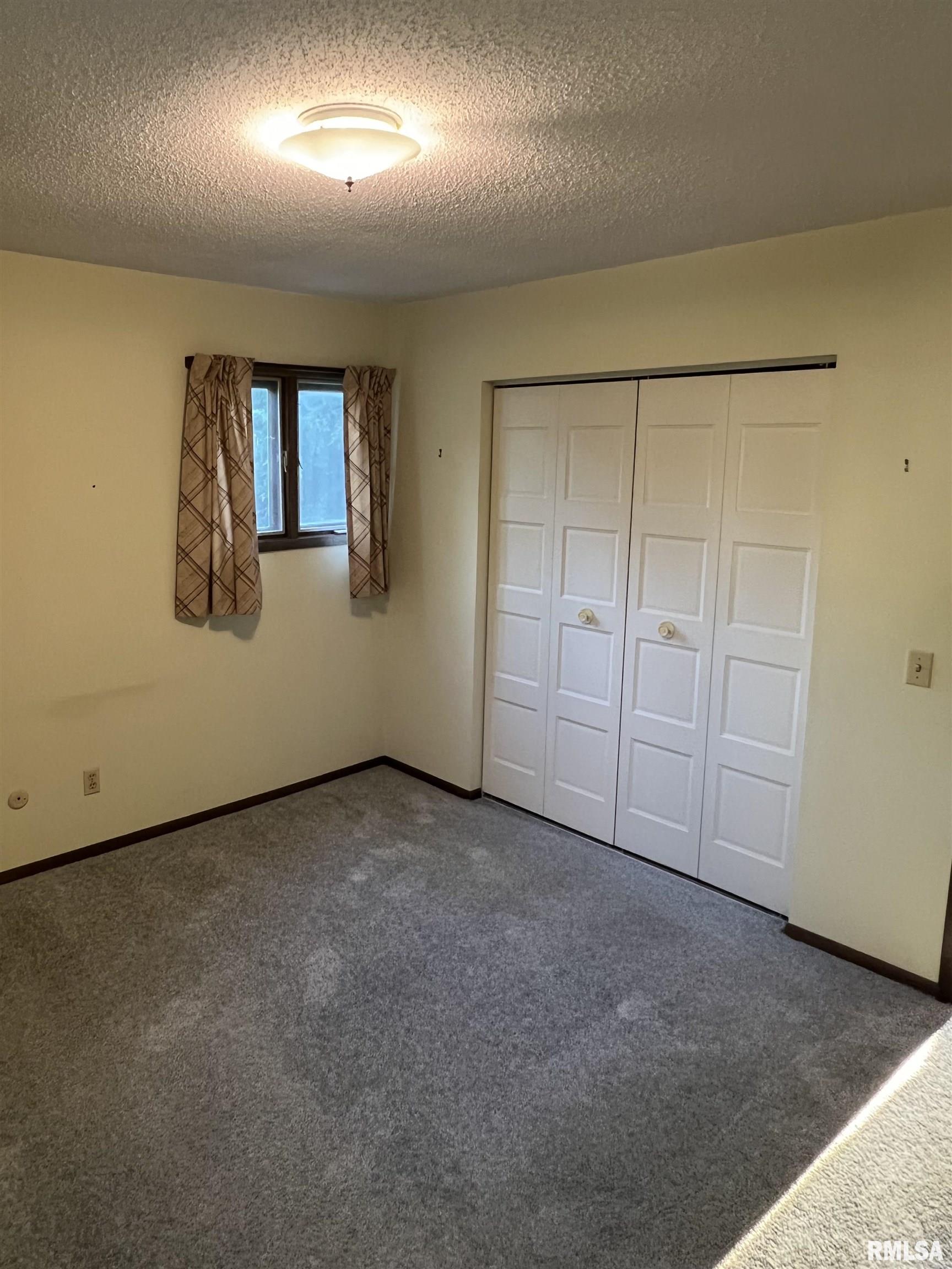 2416 East Sangamon Avenue Springfield, IL 62702 - Photo 12 of 20 Gallery Image 12