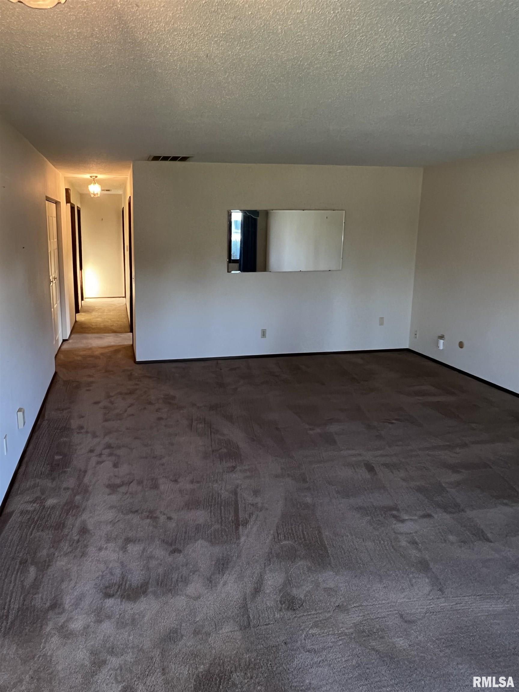 2416 East Sangamon Avenue Springfield, IL 62702 - Photo 6 of 20 Gallery Image 6