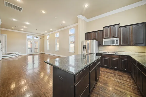$469,900 | 1250 West 23rd Street, Houston, TX 77008