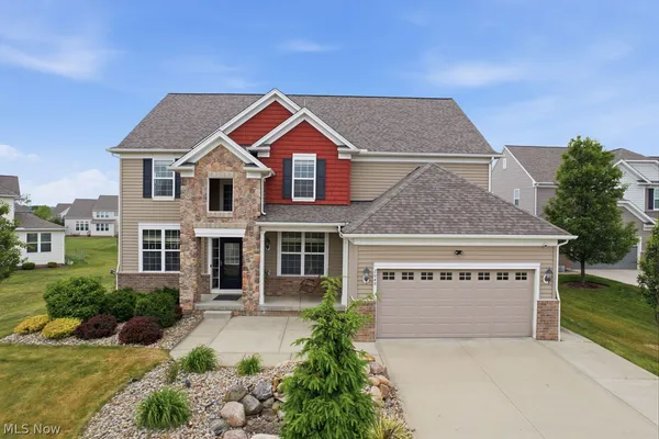 $799,000 | 2049 Meadowood Boulevard, Twinsburg, OH 44087