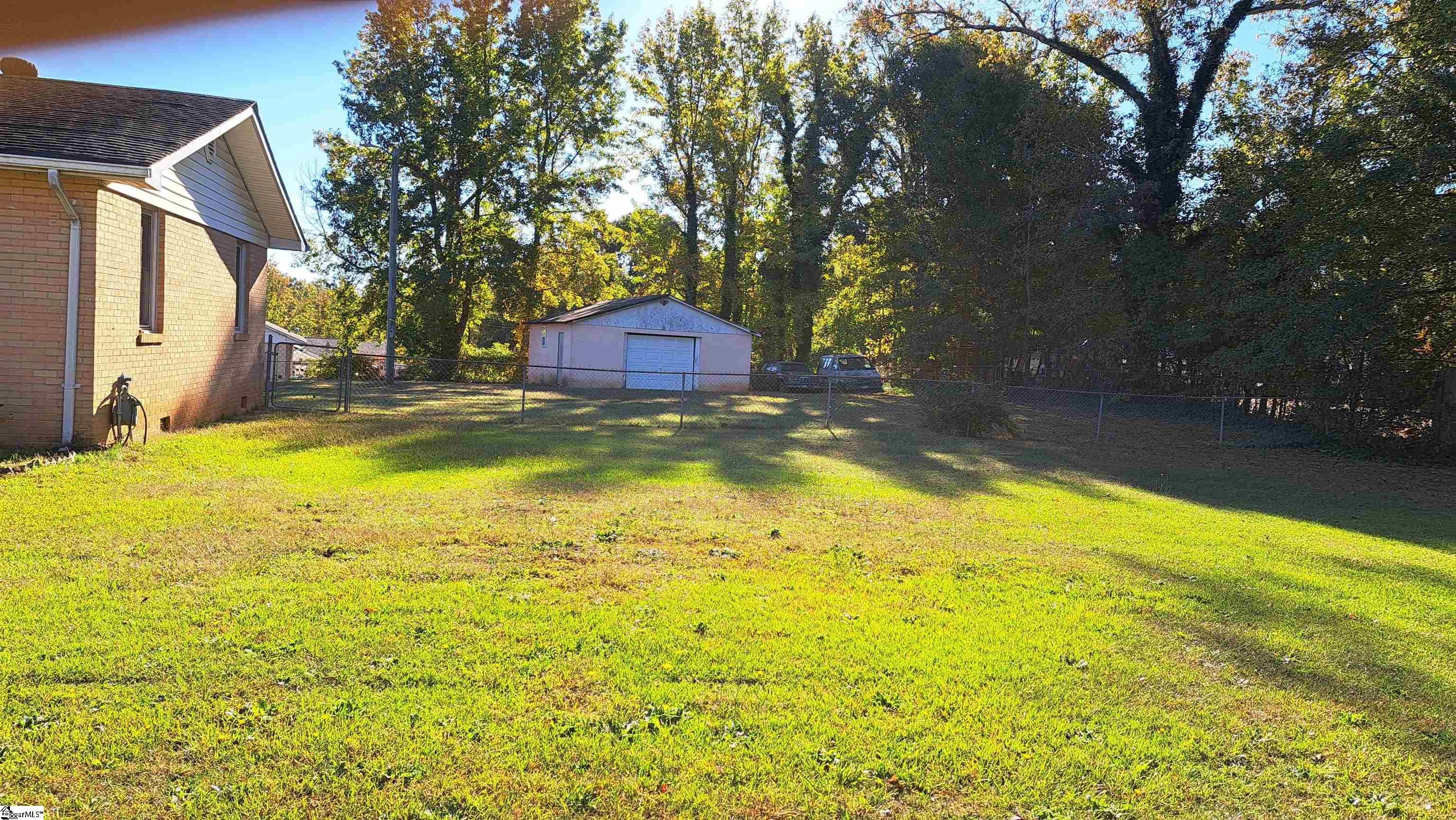 709 Staunton Bridge Road Greenville, SC 29611 - Photo 4 of 8