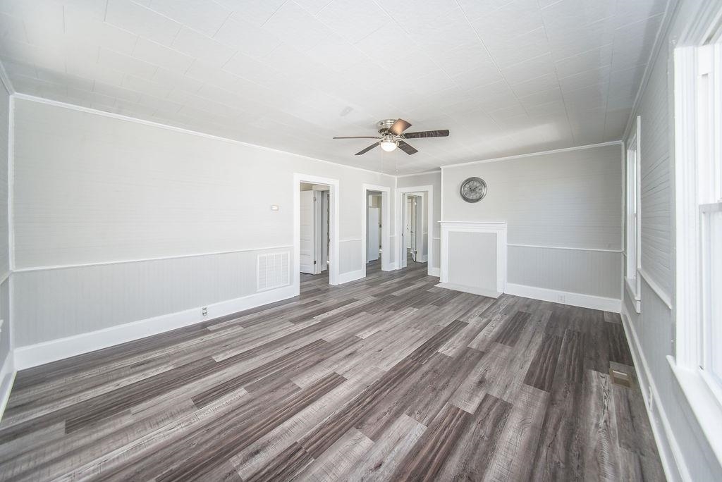 111 Gordon Street Clinton, SC 29325 - Photo 8 of 30 Gallery Image 8
