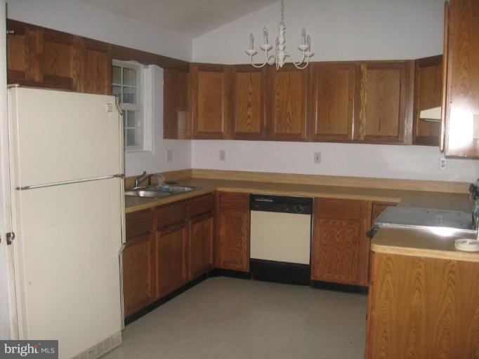 752 Ripplebrook Drive Culpeper, VA 22701 - Photo 8 of 8 Kitchen #2