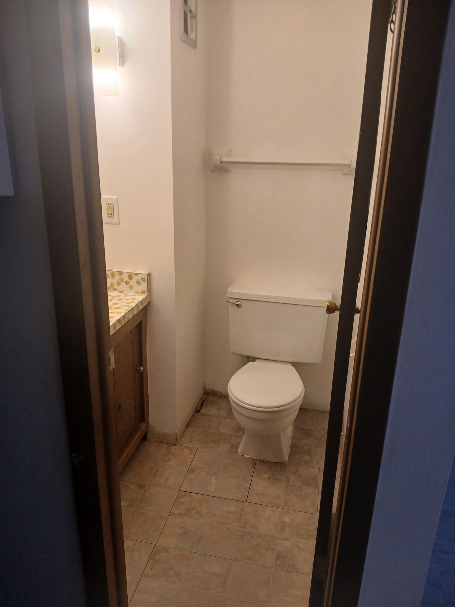 9021 North Swan Road, Unit E Milwaukee, WI 53224 - Photo 3 of 6 20260528_130210
