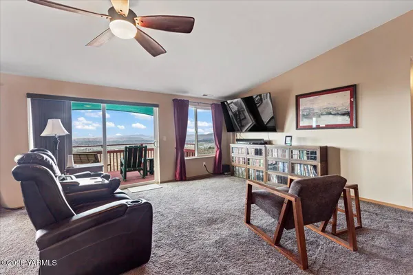 $575,000 | 3501 South 40th Avenue, Yakima, WA 98903