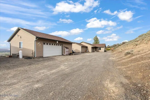 $575,000 | 3501 South 40th Avenue, Yakima, WA 98903