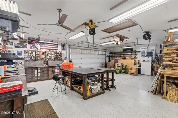 $575,000 | 3501 South 40th Avenue, Yakima, WA 98903