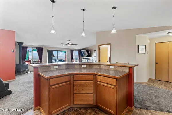 $575,000 | 3501 South 40th Avenue, Yakima, WA 98903