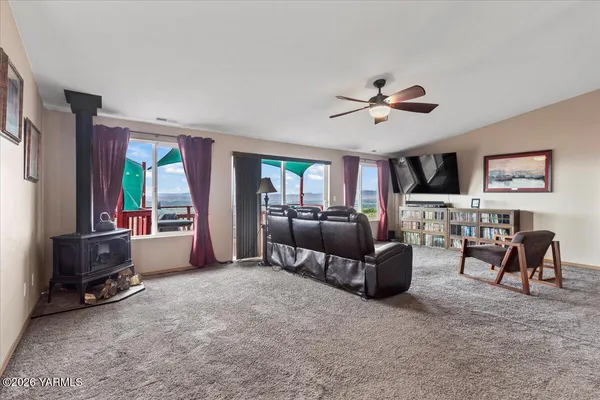 $575,000 | 3501 South 40th Avenue, Yakima, WA 98903