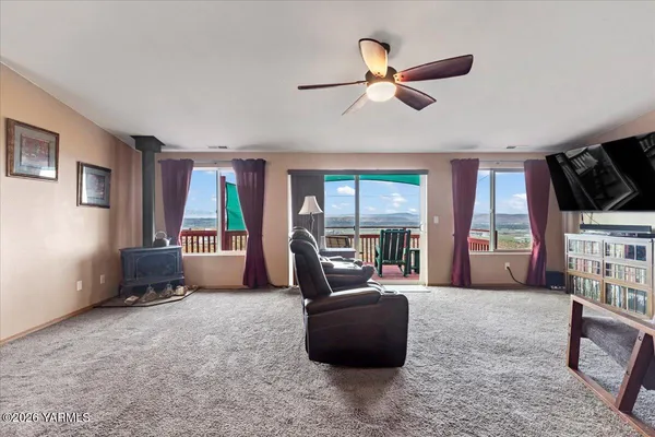 $575,000 | 3501 South 40th Avenue, Yakima, WA 98903