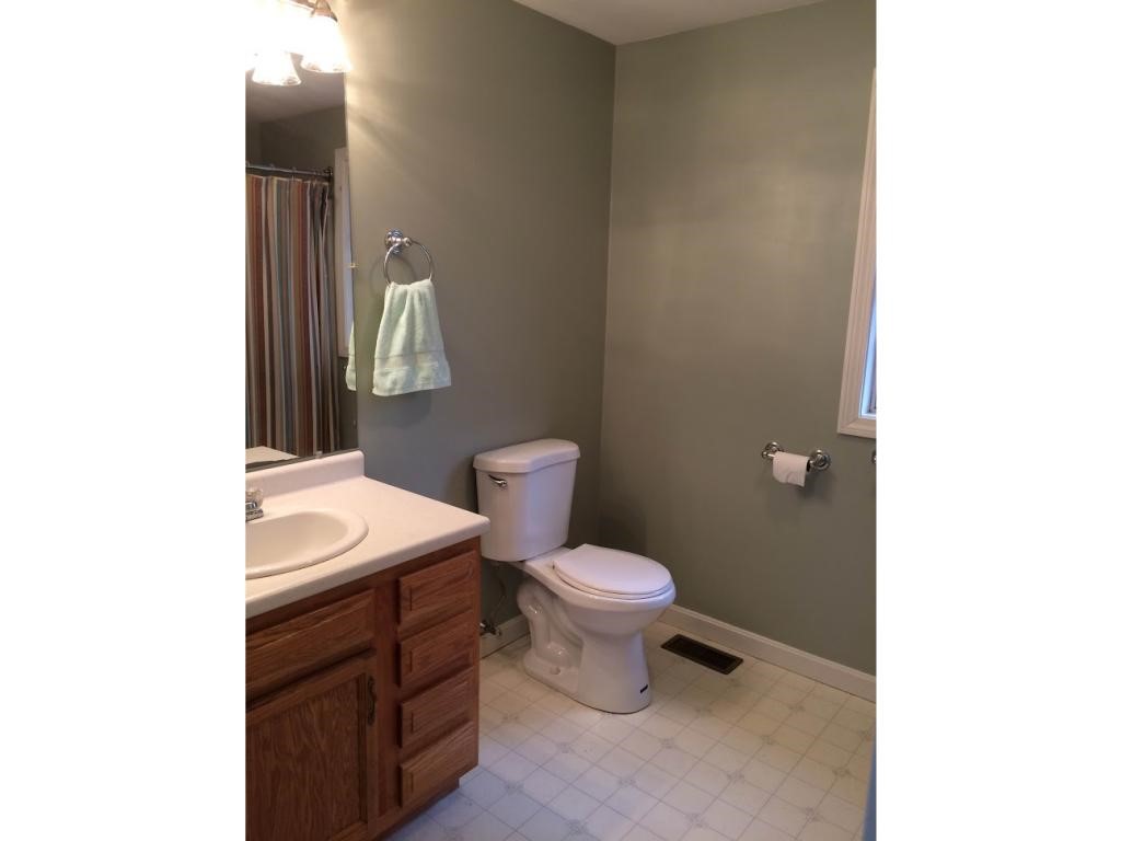152 A Marsh Road Pelham, NH 03076 - Photo 16 of 22