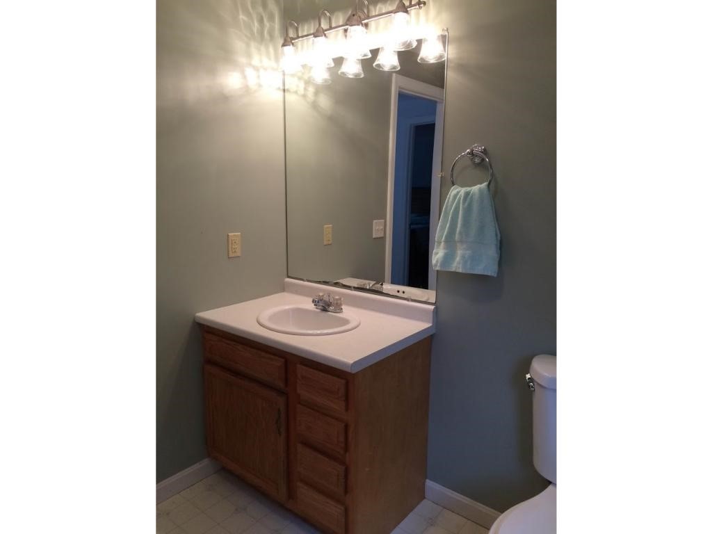 152 A Marsh Road Pelham, NH 03076 - Photo 9 of 22