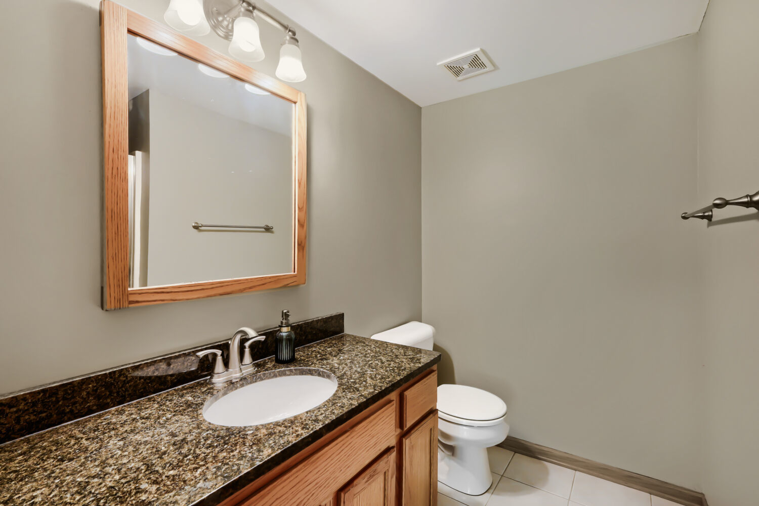 2016 Jeffrey Lane, Unit 2016 Elgin, IL 60123 - Photo 17 of 20